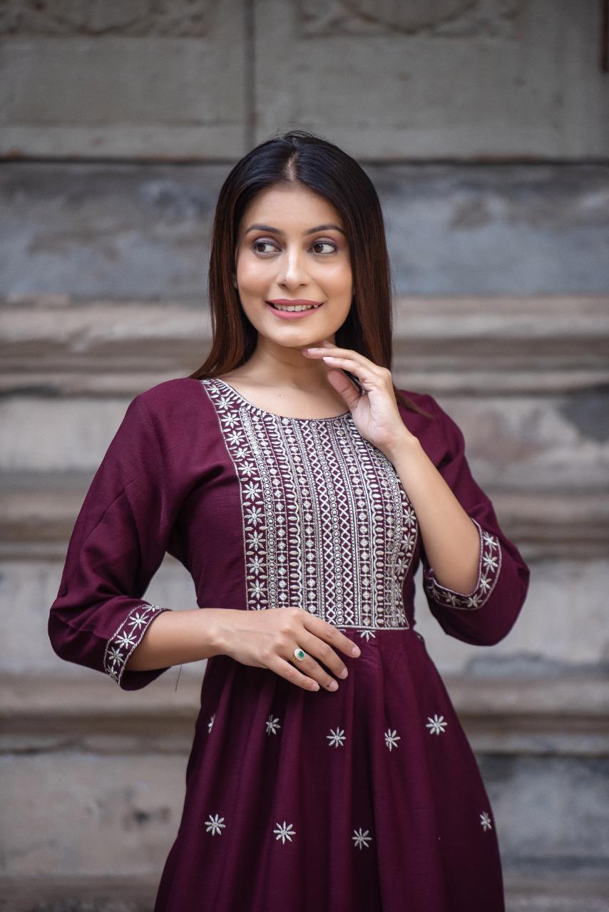 Izhar 01 New Heavy Ethnic Wear Rayon Printed Long Designer Kurti Collection